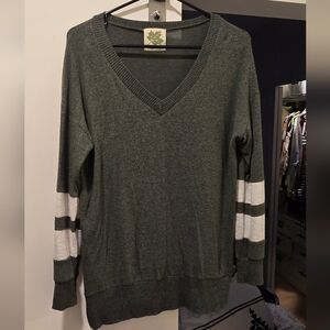 Women's MableSage Green V-neck Sweater